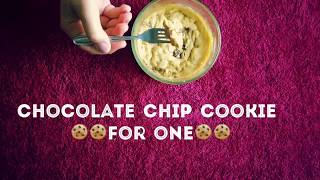 Chocolate chip cookie for one