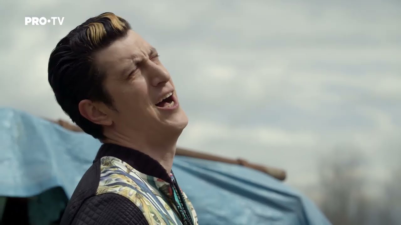 Las Fiebiniți - Dacă fantoma intră în Giani, nu poate să intre și în telefonul lui?