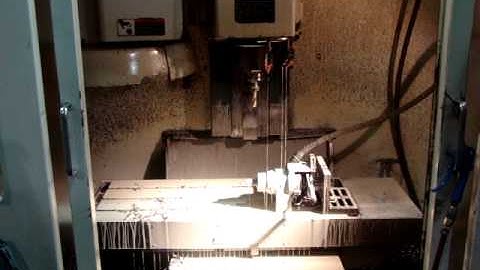 FADAL VMC 40 HIGH TORQUE CNC 3-AXIS VERTICAL MACHINING CENTER