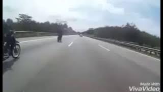 Y15zr, Rxz dan 125z Tapau Menapau di Jalanan