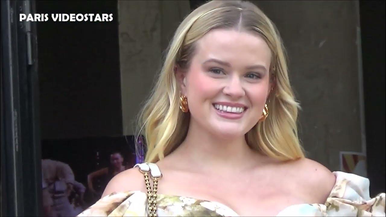 Ava Phillippe @ Paris Fashion Week 2 october 2023 show Zimmermann - YouTube