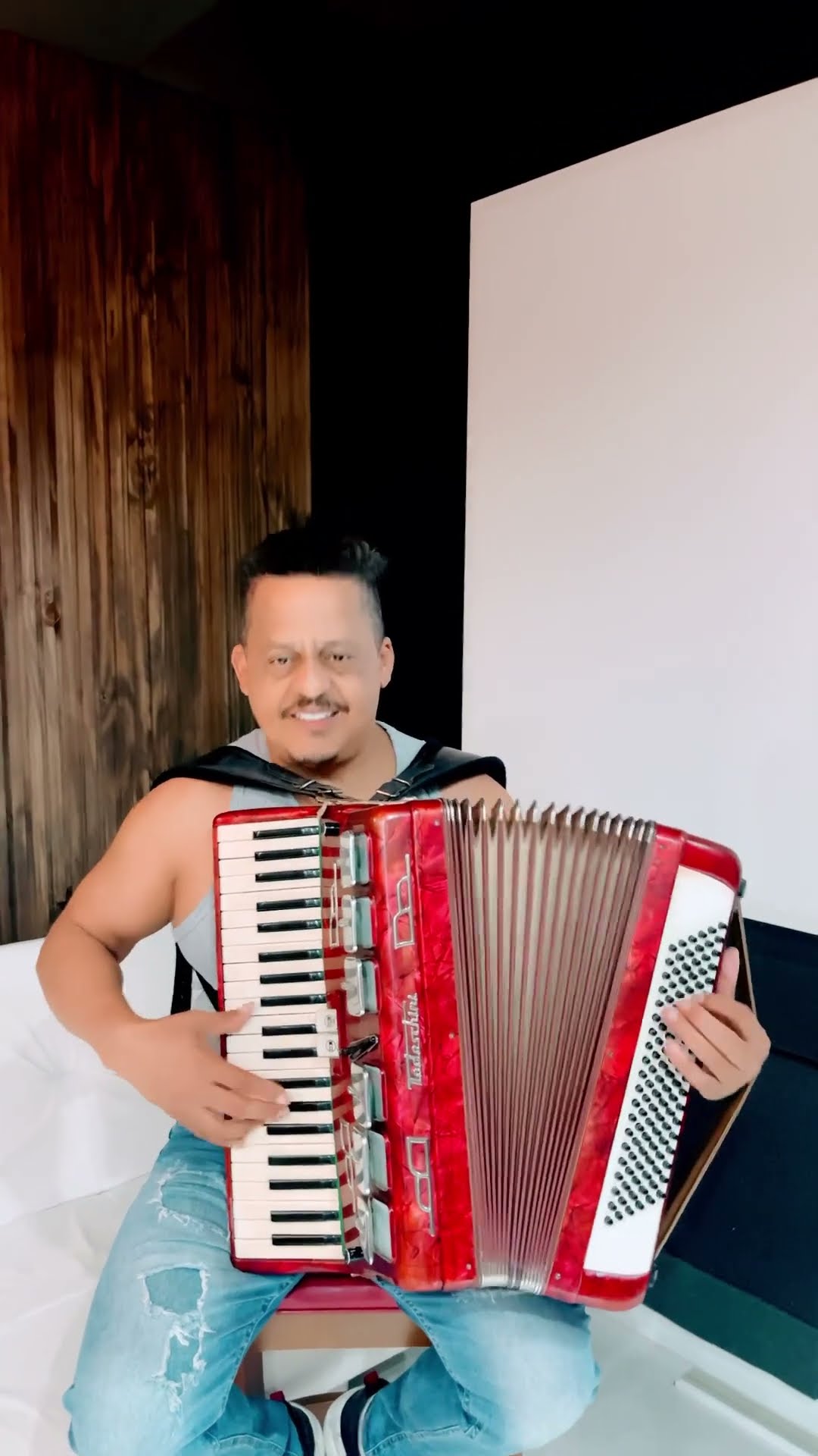 Acordeon disponível pra venda selo verde WhatsApp 48988322488