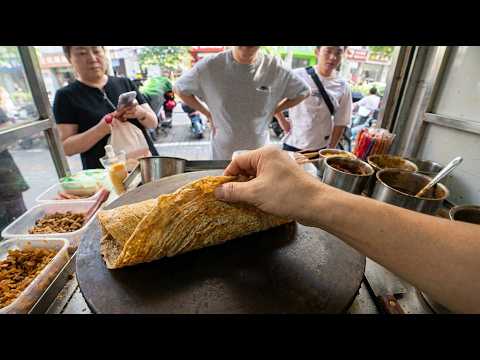 Witness the Magic! Fresh Jianbing Made on China's Streets!