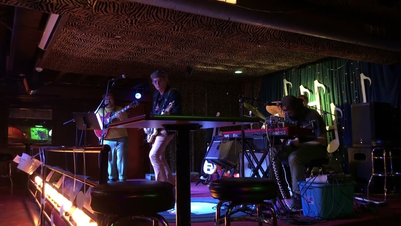 CHEYENNE MARRS @ HERNANDO’S HIDEAWAY