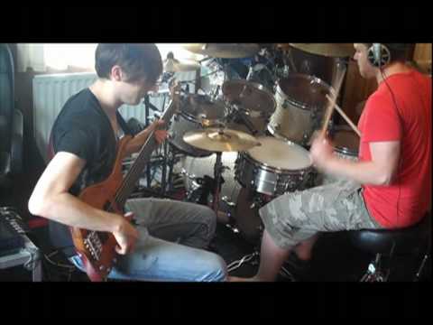 paulthedrum---drums-and-bass-guitar-jam