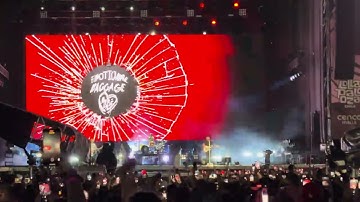 Blink-182 - Stay Together for the Kids @ Lollapalooza Chile 2024 4K HDR