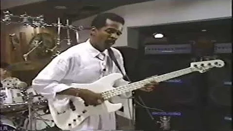 Larry Graham - Killer Slap Bass