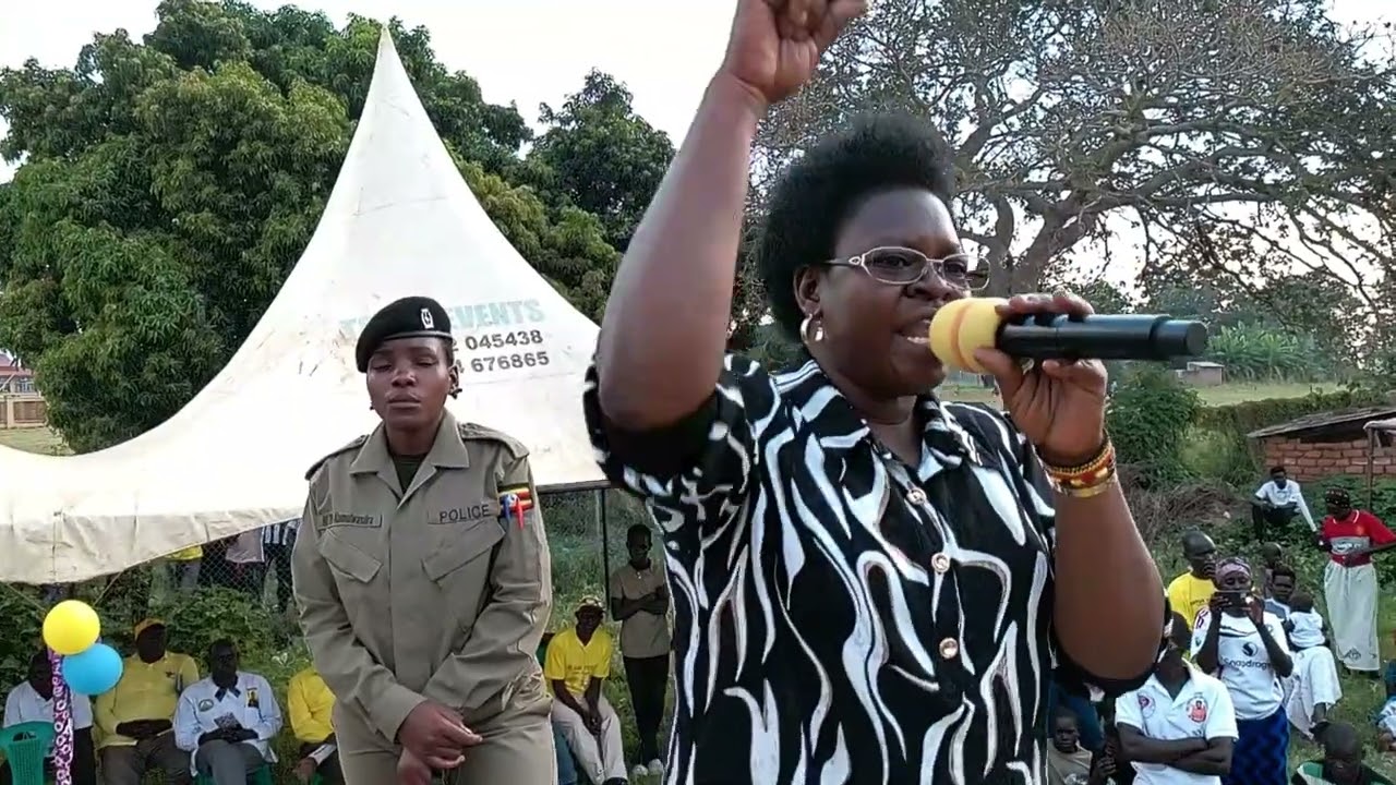 Anyuk Teddy Osire Shakes Apeulai With Historic Welcom