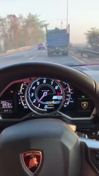Sensasi Naik Lamborghini di Pedesaan Indonesia