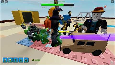 Opening my FIRST GOLDEN CRATE | Roblox Tower Defense Simulator