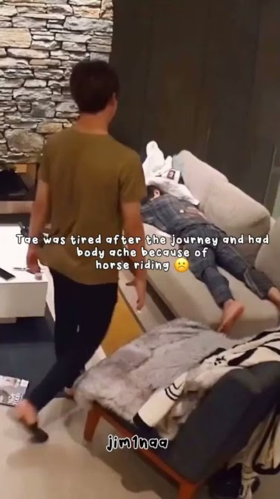 the way jimin giving massage to taehyung was so good 😭💜😩 #vmin #bts #friends