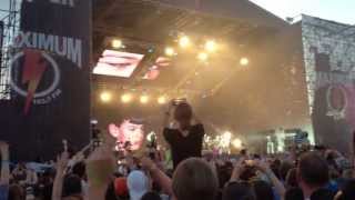 30 Seconds To Mars -- Closer To The Edge (Moscow, Maxidrom 2013)