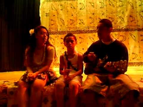 TooYoung, JJonna, and Usaia singing