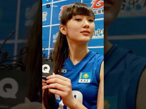 Video: Giocatrice di pallavolo Sabina Altynbekova: biografia, vita personale, risultati