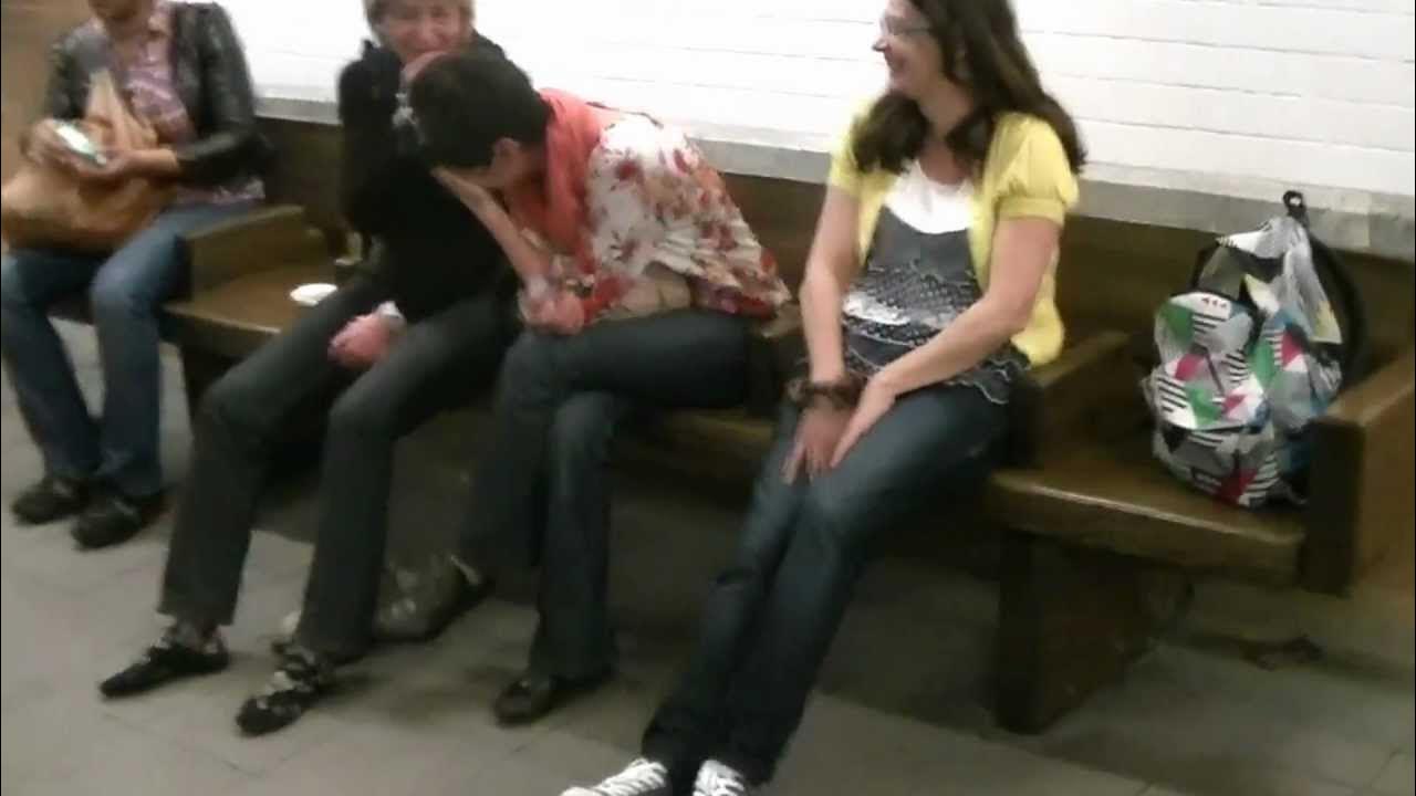 Fou rire dans le métro de New York YouTube