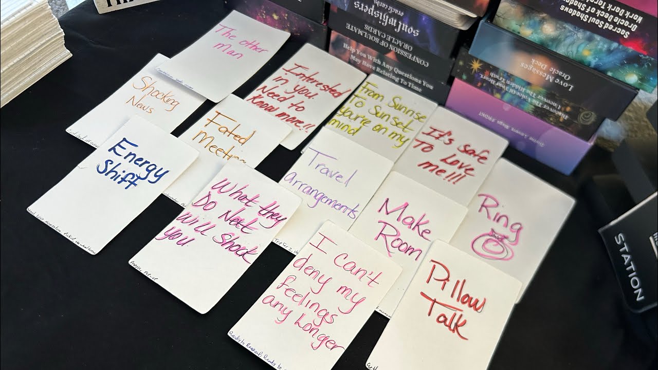 🤣Слушай, этот парень репетирует в зеркале. Хочу произвести на тебя впечатление. Это застанет тебя...