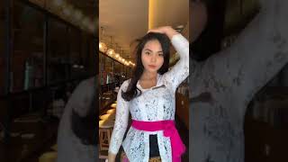 Tik tok good ponsel pake Kebaya cantik 😱