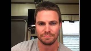 Stephen Amell The Amell Facebook Sessions