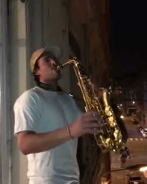 La Marseillaise (Sandy Sax balcony Live)