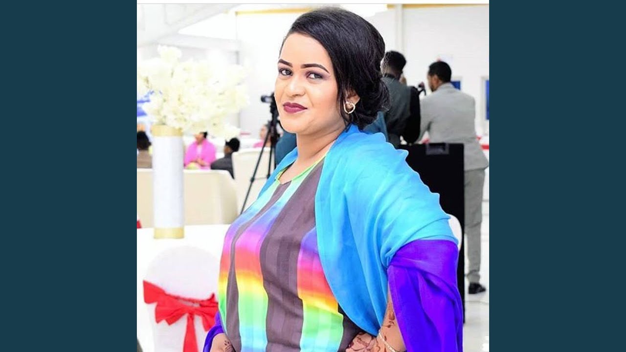 Tonton Noloshiisa Qof Aad Dhiseyso di YouTube