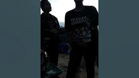 Ada punk ngamen  req lagu RTJ