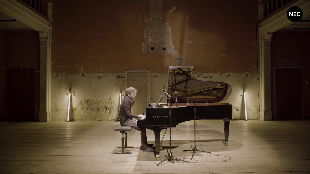 13 Miniatures: Jacques Demierre - "442"