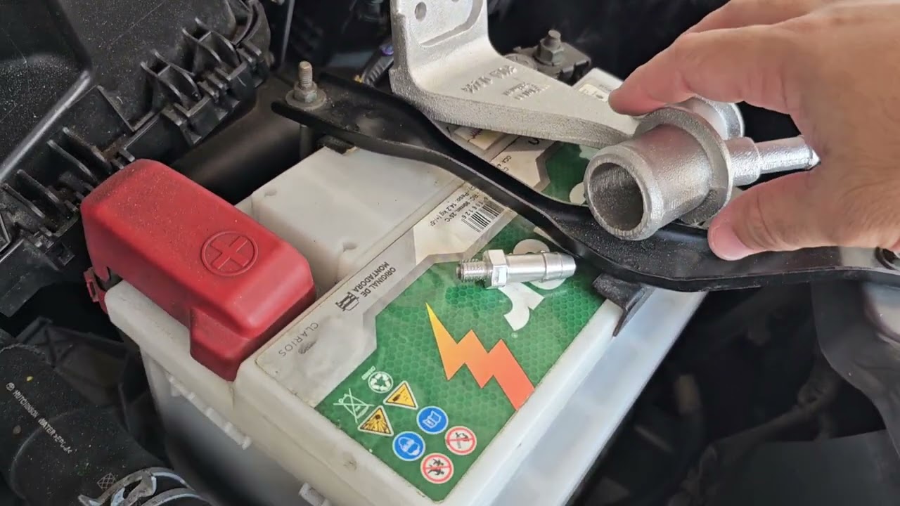 Corolla - Dica de substituição da conexão do Tubo de Água e Reparo no bico do Radiador