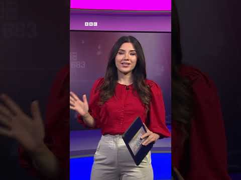 غضب مغربي بعد تقبيل مواطن يد مسؤول في الريف