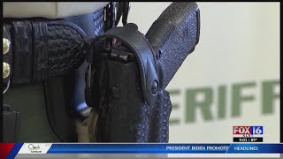Records show Crawford Co. sheriff's deputy in viral video had not undergone training