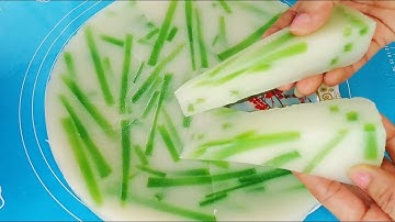 Làm món tráng miệng siêu ngon từ lá dứa nước cốt dừa cả nhà ai cũng khen