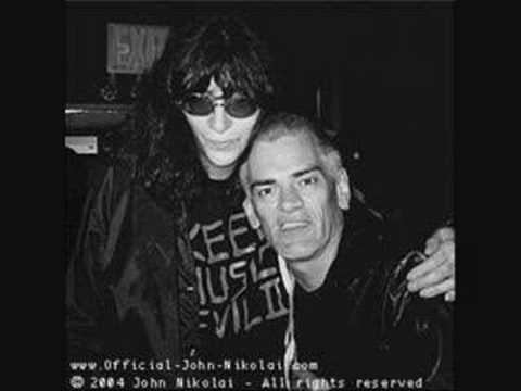 I am not seeing him now. Dee Dee Ramone. Dee Dee Ramone wife.