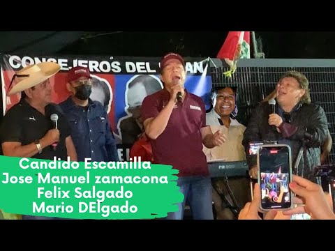 José Manuel Zamacona y Félix Salgado cantando con Candido escamilla - en las instalaciones del INE