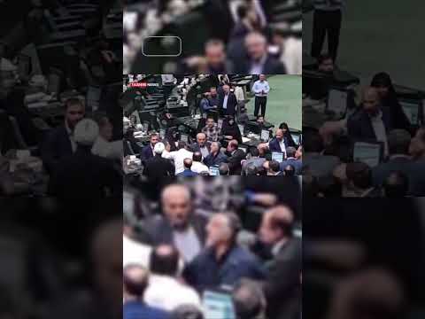 درگیری لفظی نمایندگان مجلس درباره بررسی برخی طرح ها در صحن علنی مجلس