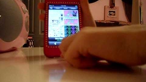 How to change your Ipod touch background