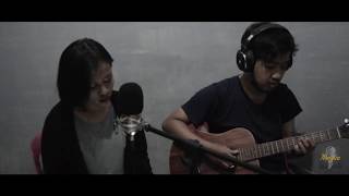 Danilla - Senja Diambang Pilu Cover Akustik Sabrina Feat. Yanuar