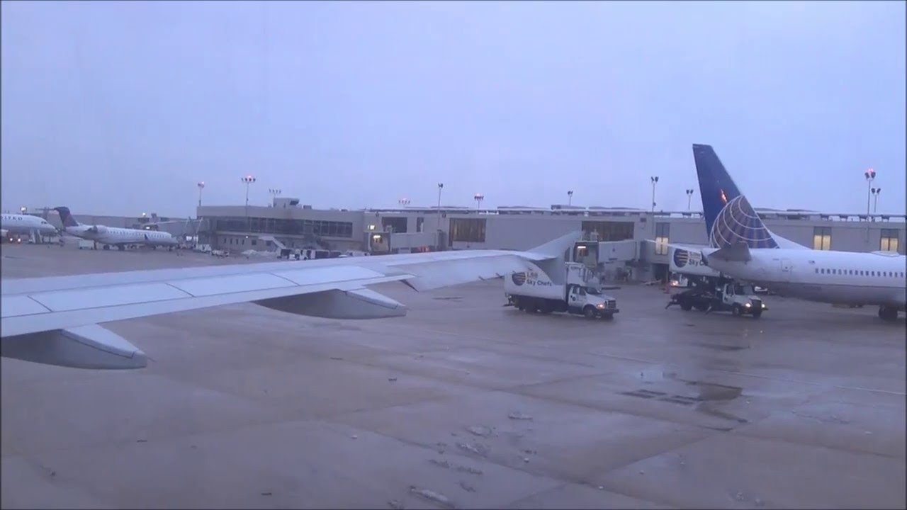 Delta cancels 375 flight departures amid storm
