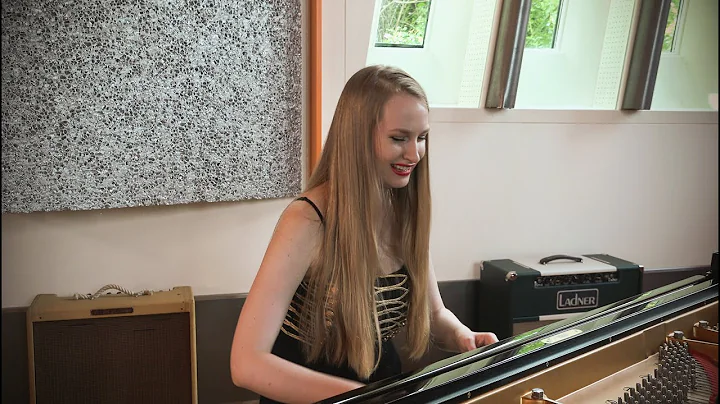 Kristina Miller plays Gyrgy Cziffra Paraphrase on ...