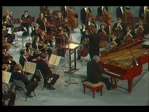 Yakov Flier plays Liszt Piano Concerto no. 2 in A Major (Part 1/3).