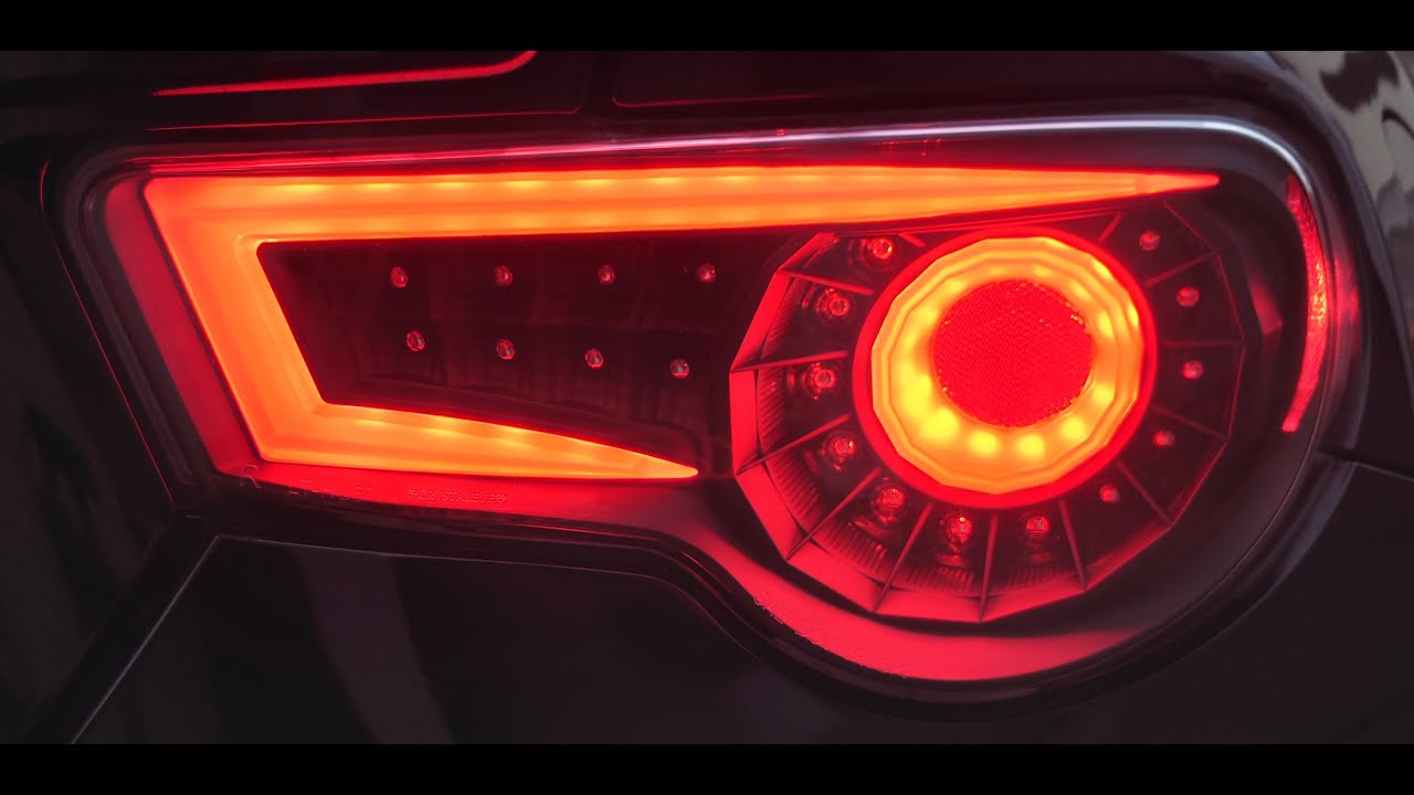 Toyota 86　テールランプ交換 シーリング