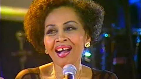 Waray-Waray - Elizabeth Ramsey (live)
