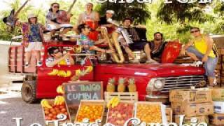 Video thumbnail of "Santa Feria Dulcesito"