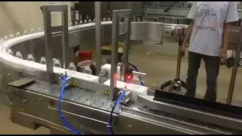 China Automatic two lines 12 heads high speed servo motor piston shampoo oil liquid filling machine