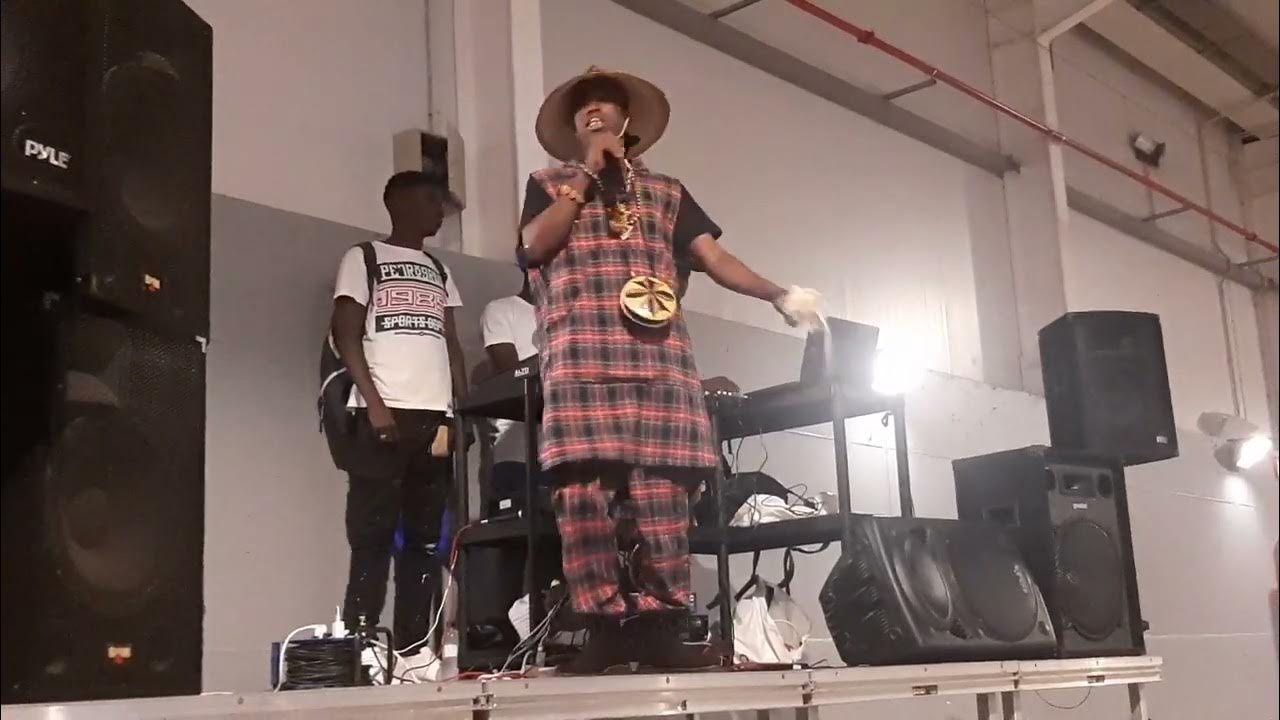 kadiatou Balde banna YouTube