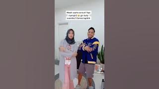 Tiktok Poppy bunga & suami