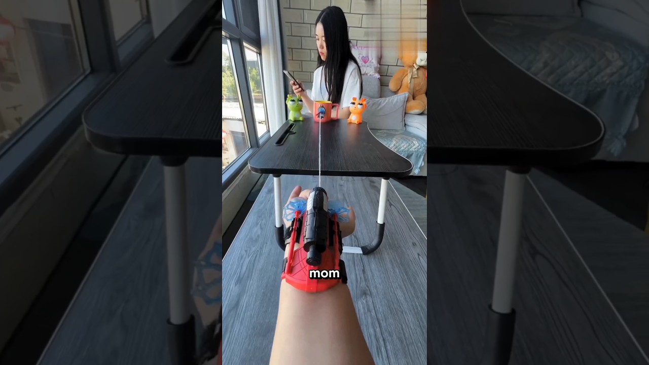 Розыгрыш с игрушкой Человека-паука 😳🕸️😂