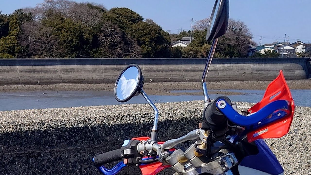 live 古臭い右中ステーション　スーパーシェルパ号のミラーを替える