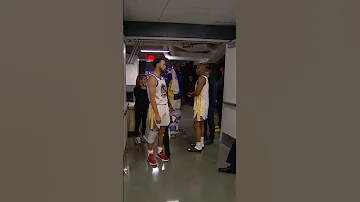 INJURED Chris Paul comes out to tell Steph something he saw👀