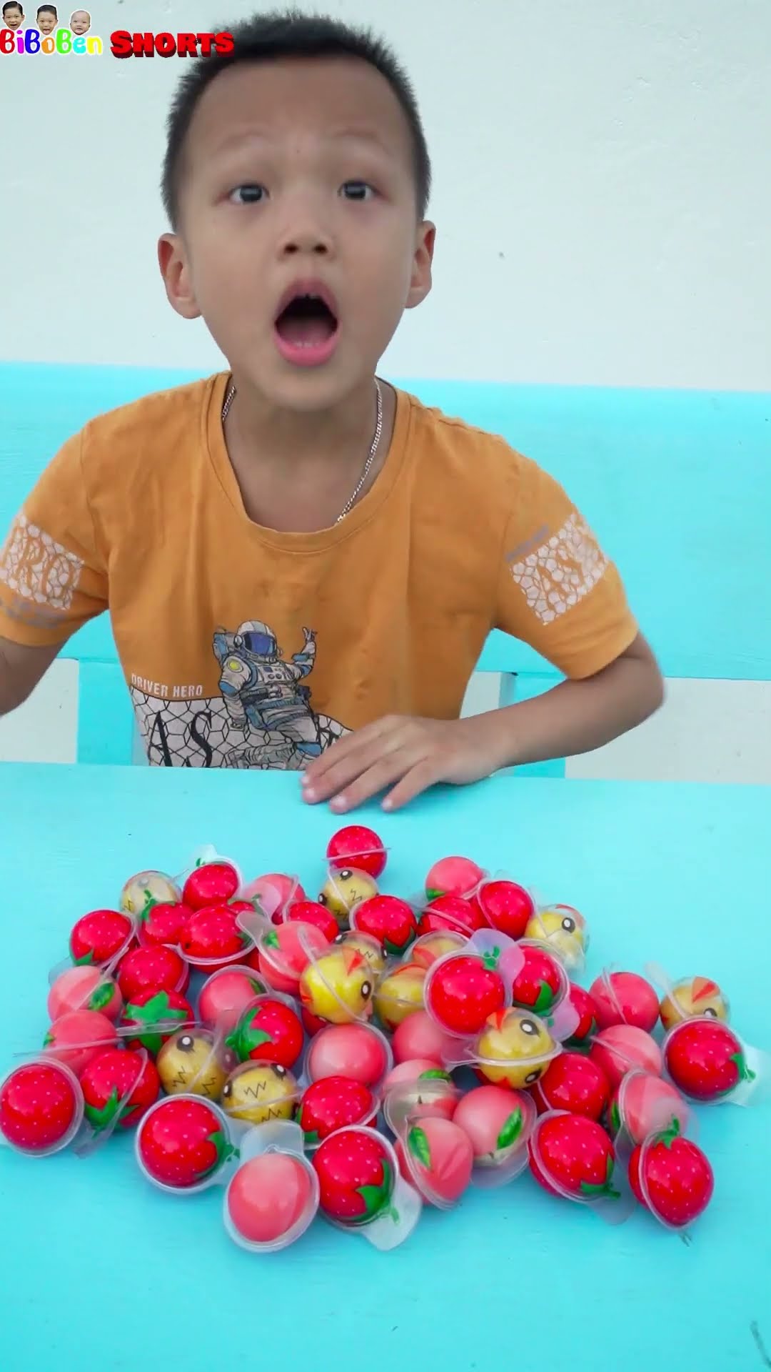 Funny video | OMG, Jelly Balls Pressed With Hydraulic Press ???