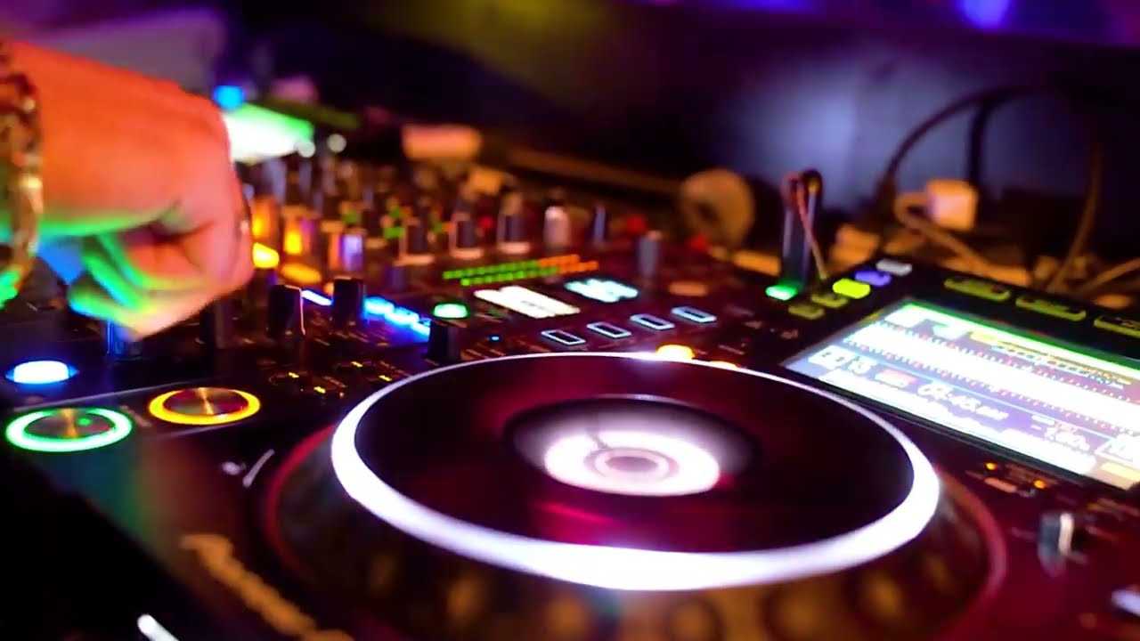 ParaMattKoopa Lolking - That Epic Beat [Official Music Video]