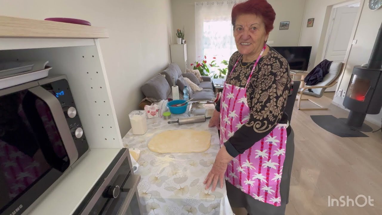 հրավիրված ենք հարեւանների տուն սուրճի#այս առիթով ես պատրաստում եմ թխվածք#Մայրիկիս պիլմենիները❤️